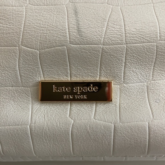 Kate Spade White Leather Purse - Picture 6 of 9